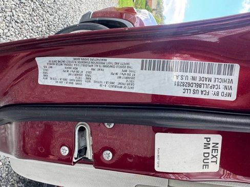 Used 2020 Jeep Cherokee Latitude Plus image 28