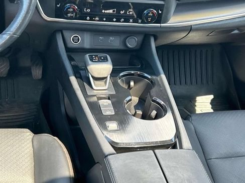 Certified 2023 Nissan Rogue SV w/ SV Premium B Package FWD image 18
