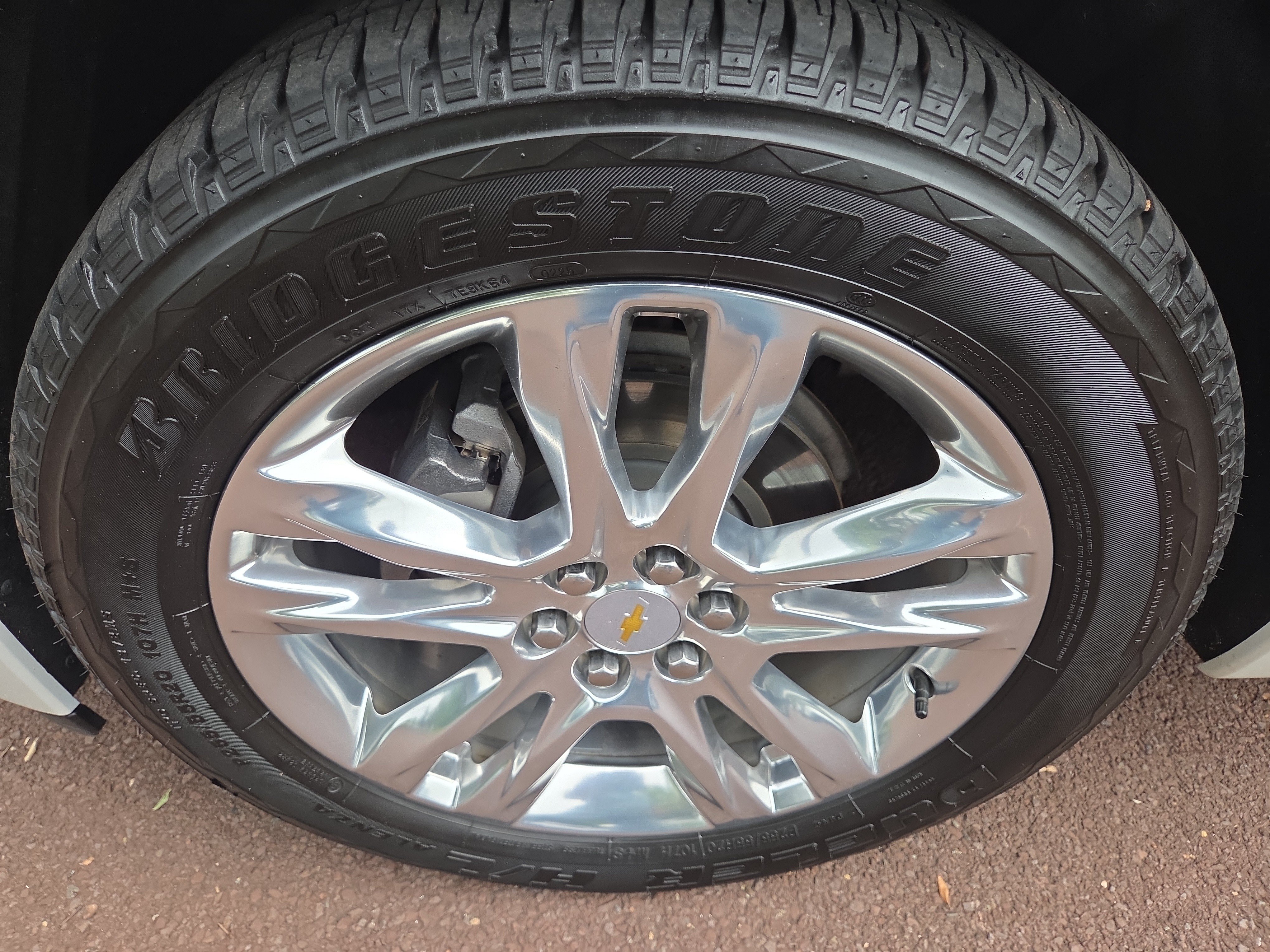 Used 2020 Chevrolet Traverse High Country w/ LPO, Floor Liner Package AWD/4WD image 11