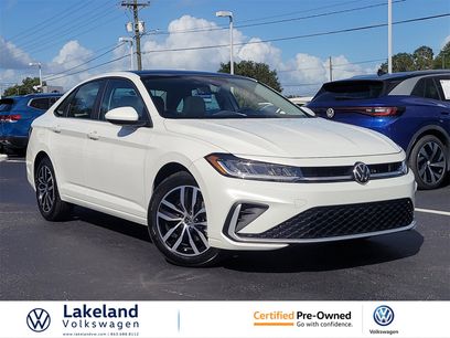 Used 2025 Volkswagen Jetta SE