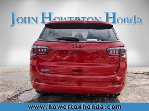 Used 2022 Jeep Compass Limited image 4