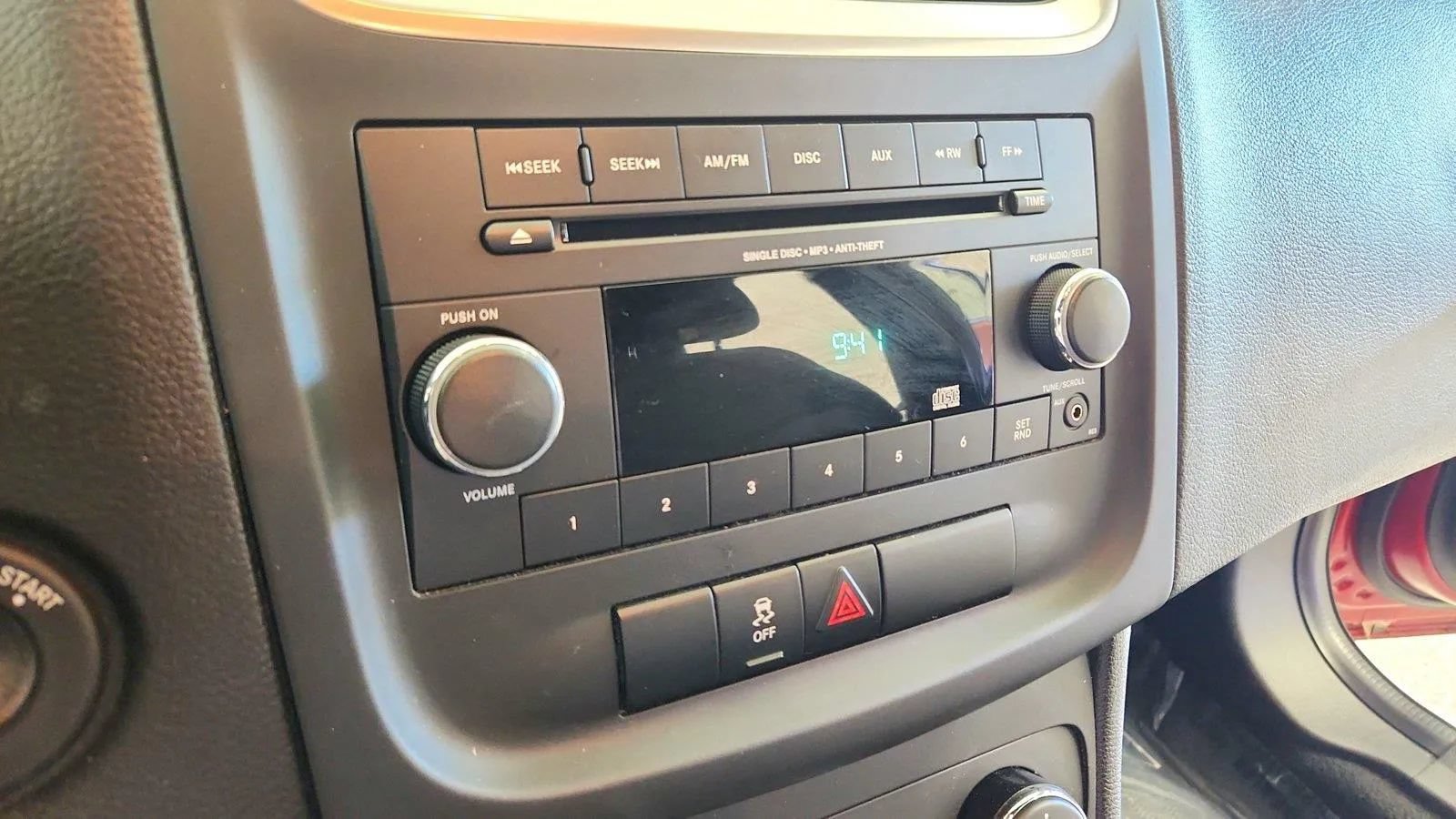 Used 2013 Dodge Avenger SE FWD image 20