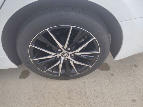 Used 2024 Toyota Camry SE FWD image 8