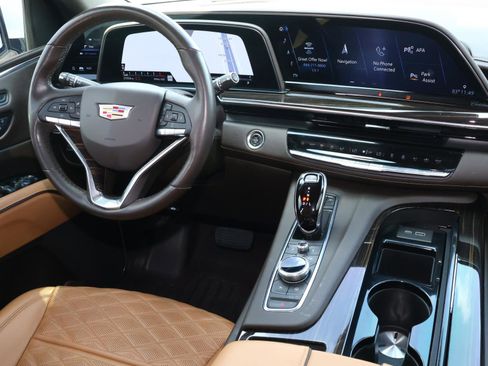 Used 2021 Cadillac Escalade Premium Luxury w/ Driver Assist Tech Package image 17