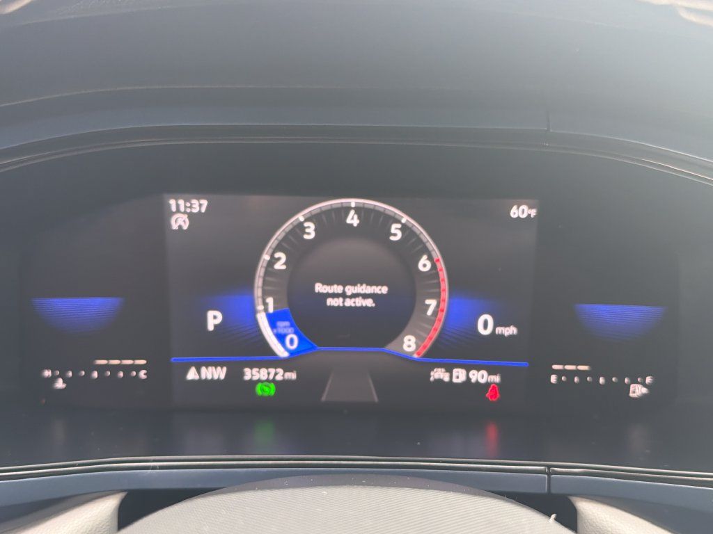 Used 2022 Volkswagen Taos SE FWD image 14