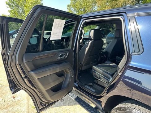 Used 2022 Chevrolet Tahoe Z71 w/ Luxury Package AWD/4WD image 20