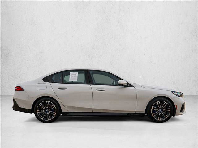 Used 2026 BMW 530i xDrive AWD/4WD image 4