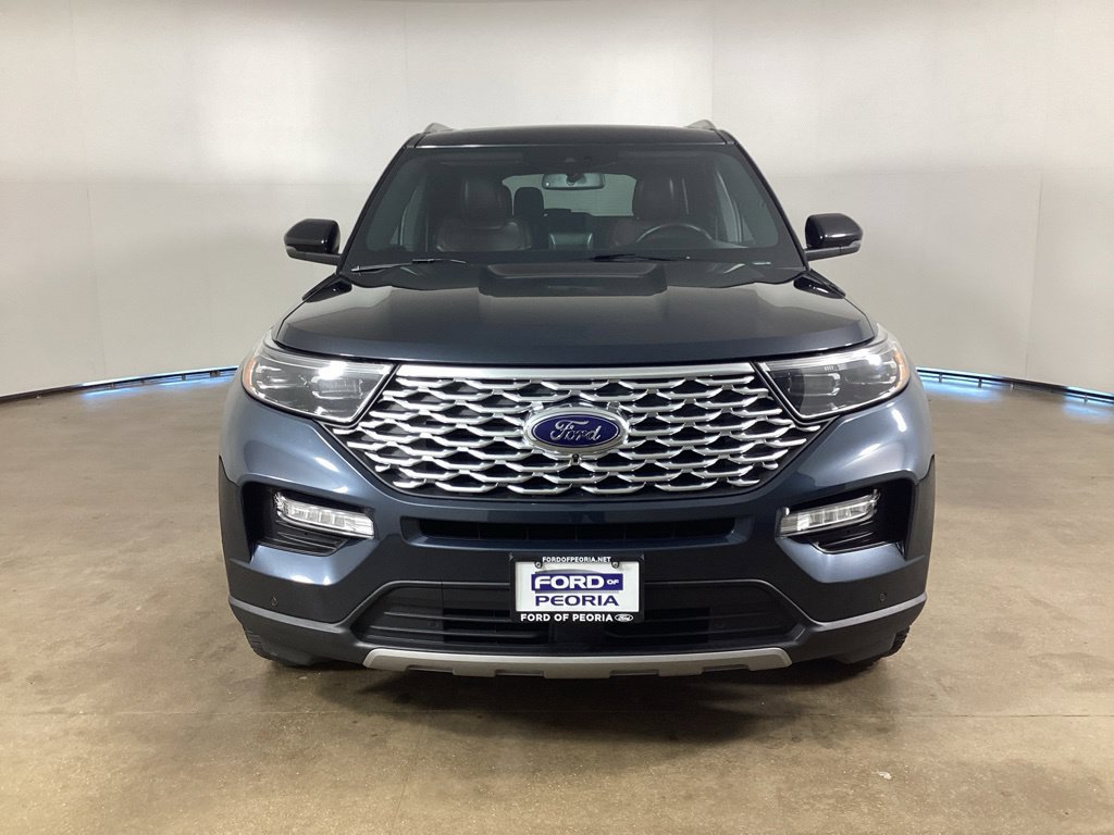 Used 2022 Ford Explorer Platinum w/ Equipment Group 601A AWD/4WD image 2