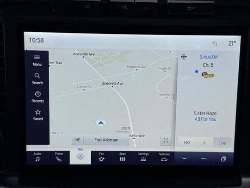 Certified 2022 Ford F150 Lariat w/ Equipment Group 502A High image 19