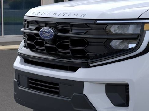 New 2026 Ford Expedition Active AWD/4WD image 18
