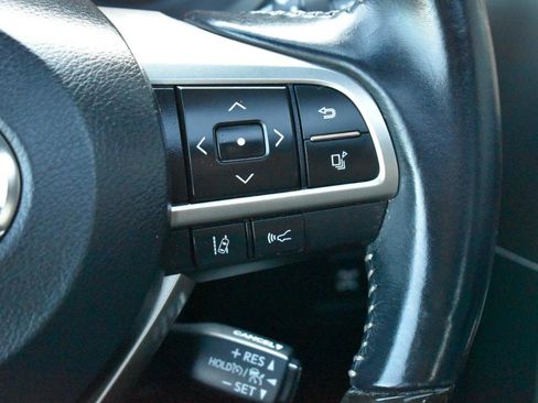 Used 2020 Lexus GX 460 Premium w/ Premium Package AWD/4WD image 16