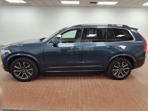 Used 2019 Volvo XC90 T6 Momentum w/ Protection Package Premier image 2