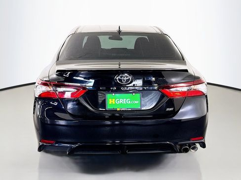 Used 2021 Toyota Camry SE image 8