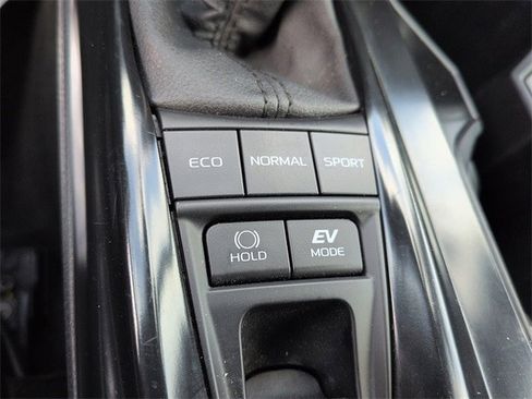 Certified 2025 Toyota Camry SE image 25