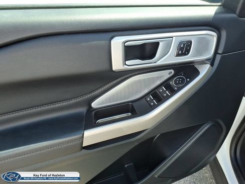 Used 2023 Ford Explorer Limited w/ Limited Technology Package AWD/4WD image 13