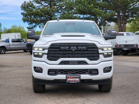New 2026 RAM 2500 Laramie AWD/4WD image 5