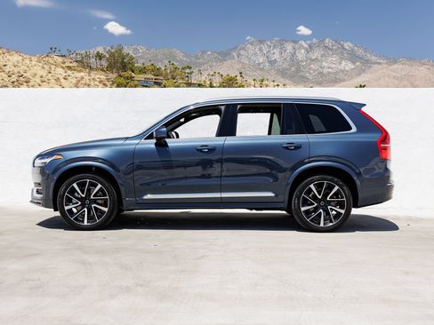 Used 2024 Volvo XC90 B6 Ultimate w/ Protection Package Premier AWD/4WD image 2