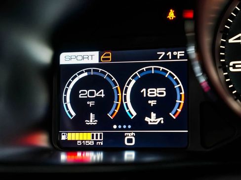 Used 2018 Ferrari GTC4Lusso AWD/4WD image 17