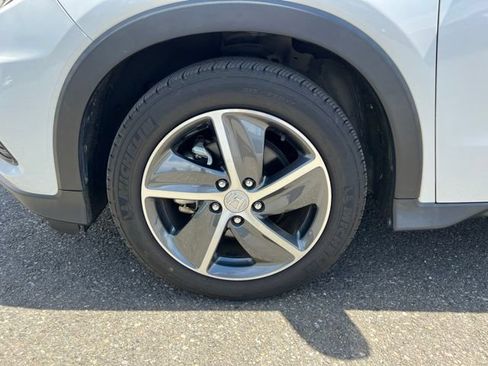 Used 2022 Honda HR-V EX image 10