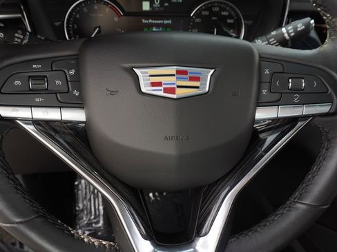 Certified 2025 Cadillac XT6 Premium Luxury image 19