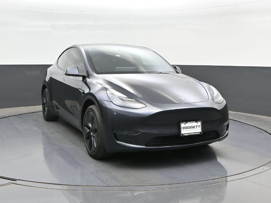 Used 2024 Tesla Model Y Long Range RWD image 22