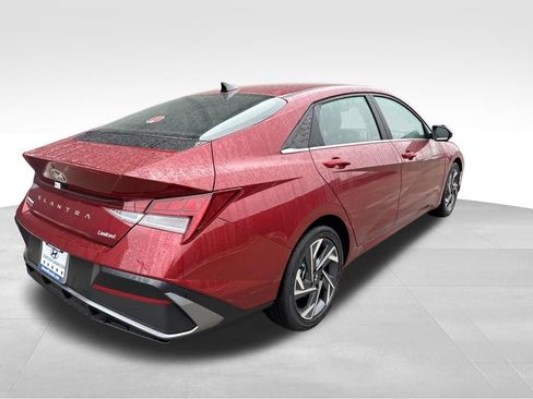New 2026 Hyundai Elantra Limited FWD image 7