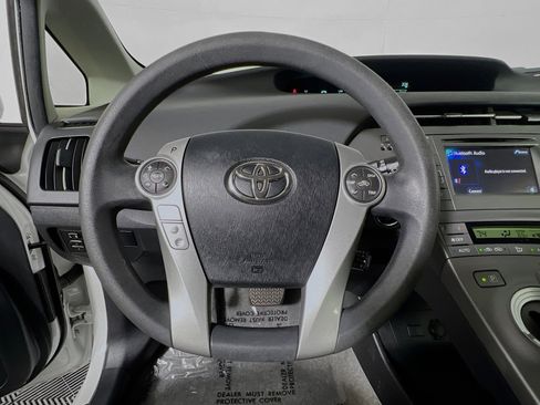 Used 2014 Toyota Prius Two image 17