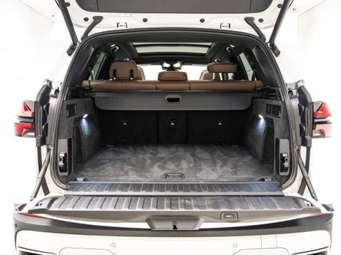 Used 2025 BMW X5 xDrive40i w/ Climate Comfort Package AWD/4WD image 28