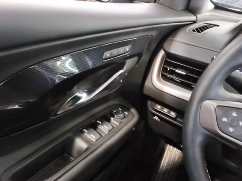 Used 2024 GMC Terrain AT4 w/ Tech Package AWD/4WD image 24