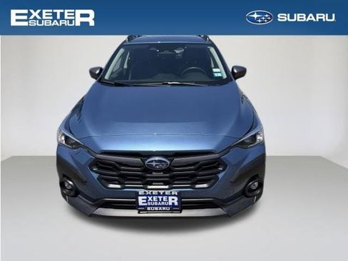 Used 2024 Subaru Crosstrek 2.0i Premium AWD/4WD image 2