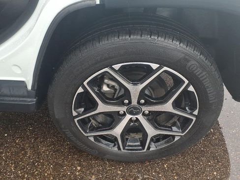 Certified 2025 Jeep Compass Limited image 14