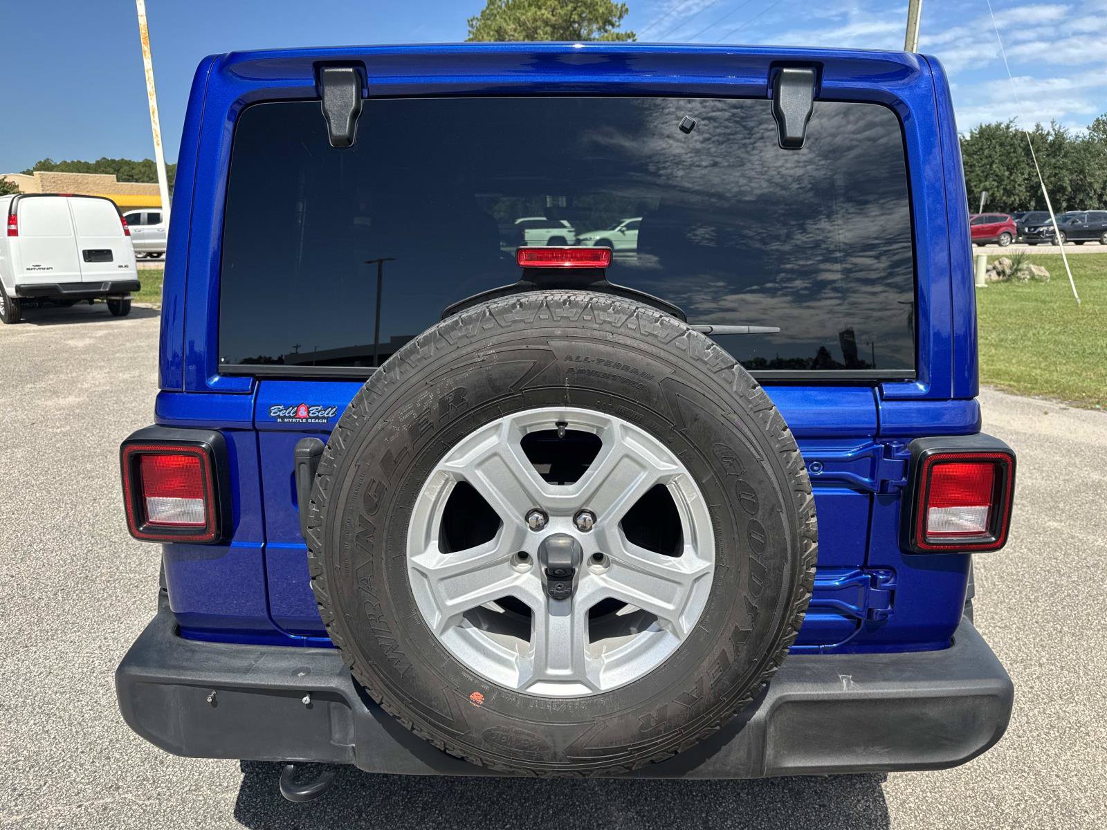 Used 2020 Jeep Wrangler Unlimited Sport S w/ Sun And Sound Package AWD/4WD image 5