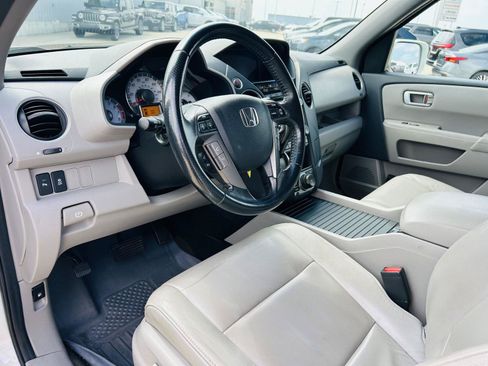 Used 2015 Honda Pilot Touring image 12