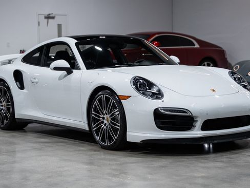 Used 2015 Porsche 911 Turbo w/ Sport Chrono Package AWD/4WD image 16