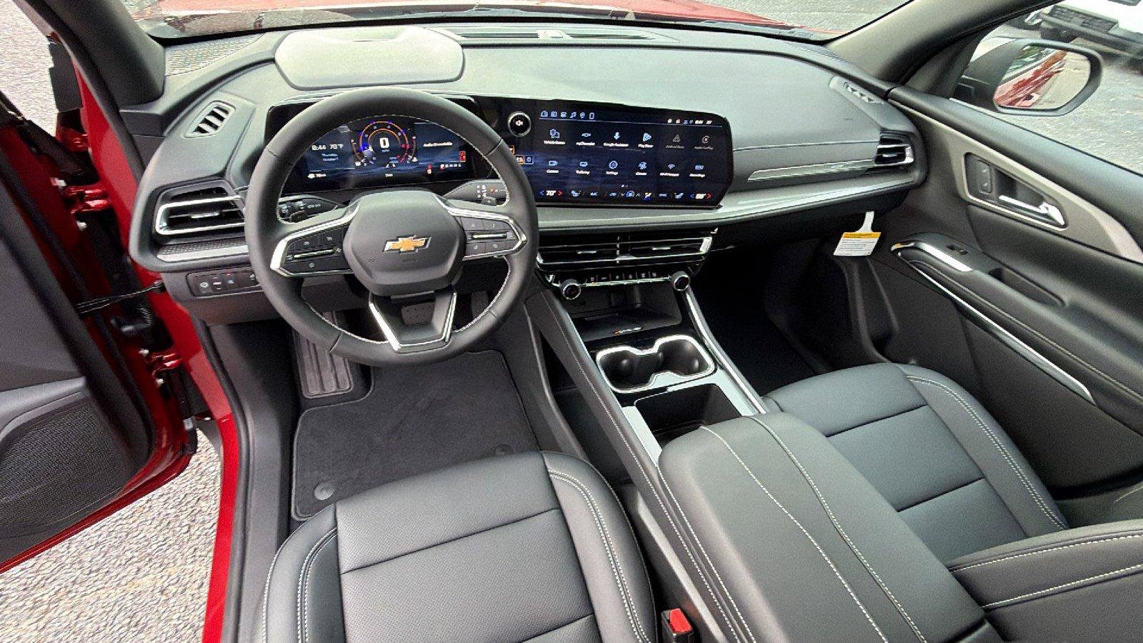New 2027 Chevrolet Traverse LT w/ Sun and Wheel Package FWD image 22