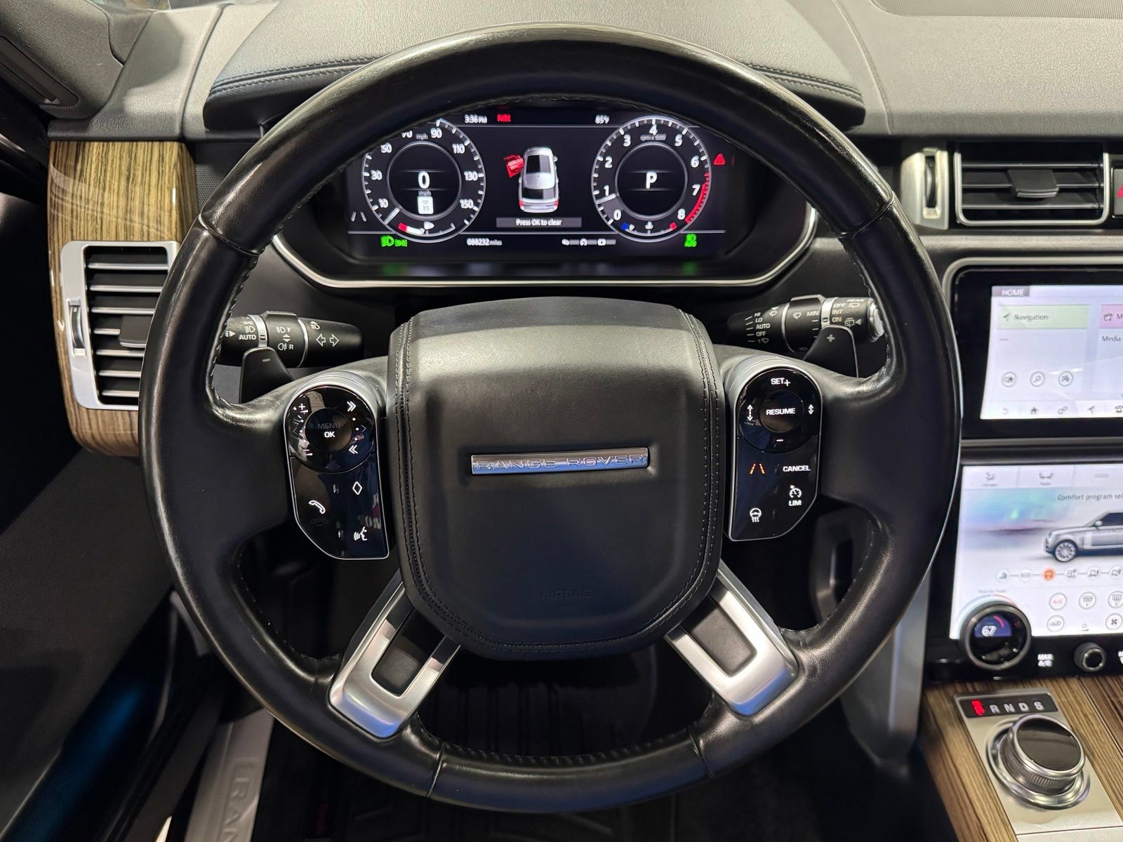 Used 2018 Land Rover Range Rover HSE AWD/4WD image 20
