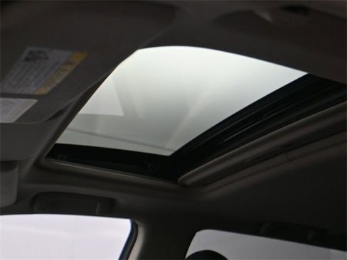 Used 2017 Mitsubishi Outlander SE image 19