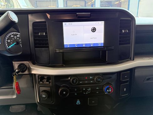 Used 2025 Ford F250 XL w/ XL Chrome Package RWD image 16