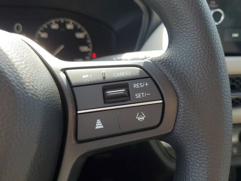 New 2026 Honda HR-V LX image 25