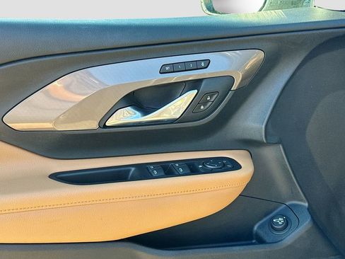 Used 2020 GMC Terrain SLT w/ Preferred Package image 16