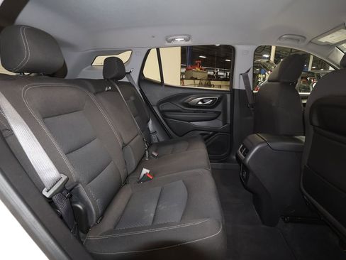 Certified 2024 GMC Terrain SLE image 25