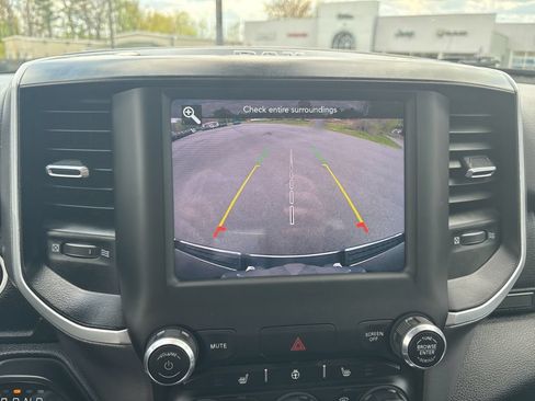 Used 2021 RAM 1500 Big Horn AWD/4WD image 13