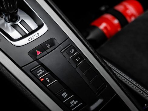 Used 2015 Porsche 911 GT3 image 59