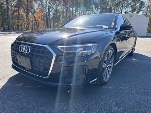 Used 2022 Audi A8 L 3.0T w/ Executive Package image 33