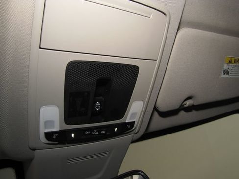 Certified 2024 Honda CR-V EX image 8