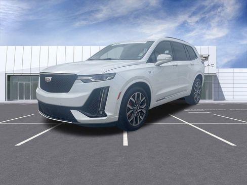 Certified 2023 Cadillac XT6 Sport w/ Technology Package image 4