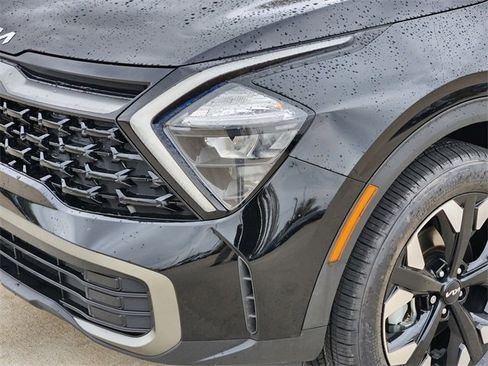Certified 2023 Kia Sportage X-Line image 9