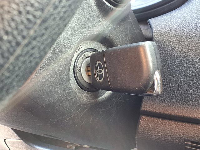 Used 2024 Toyota Corolla LE FWD image 29