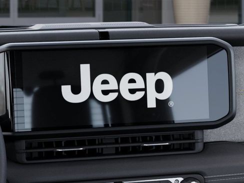 New 2026 Jeep Wrangler Unlimited Sahara w/ Technology Group AWD/4WD image 18