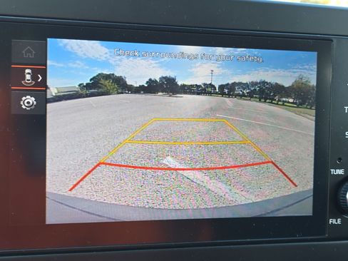 Used 2024 Kia Sportage LX image 16